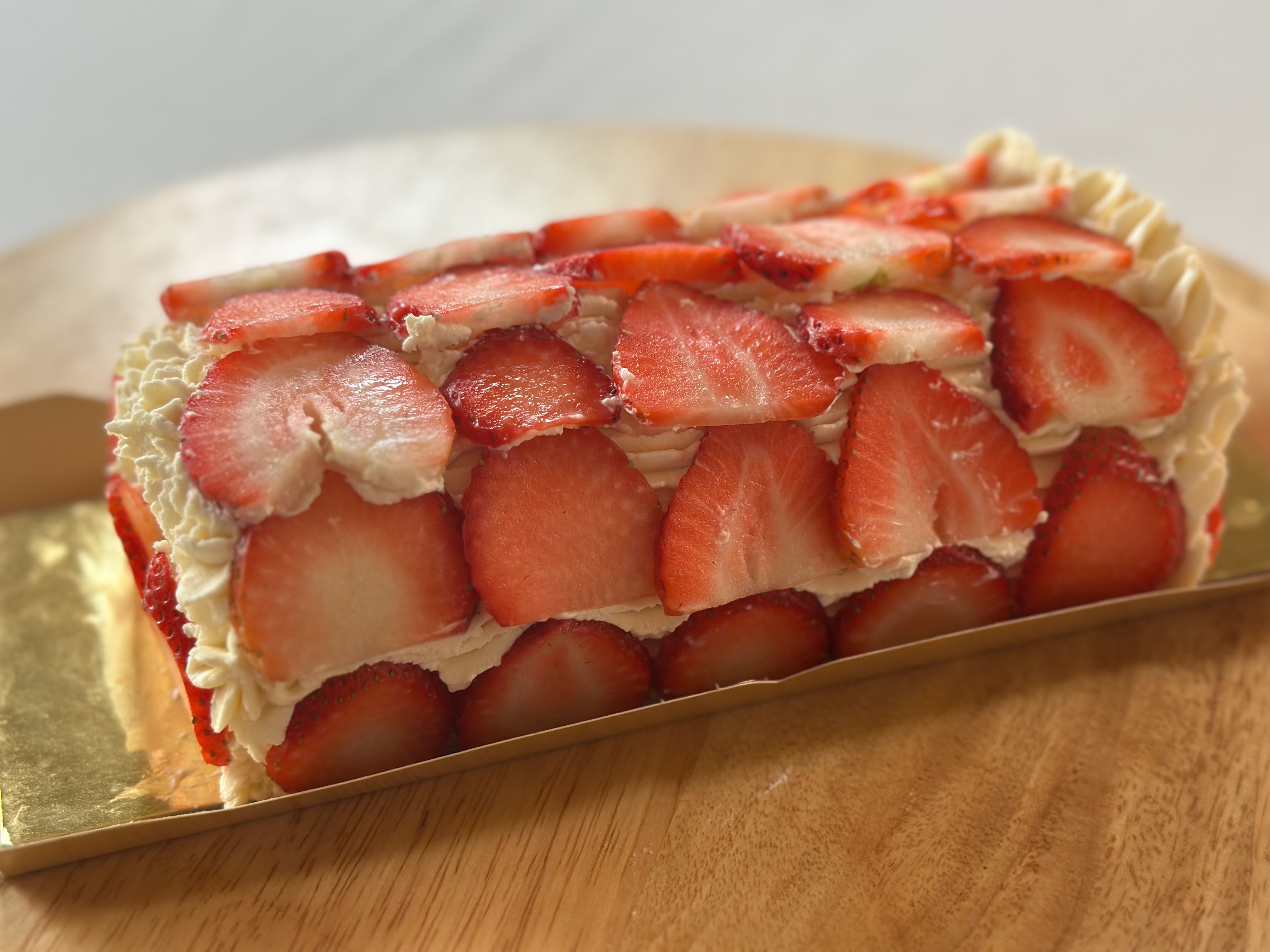 Strawberry Bûche